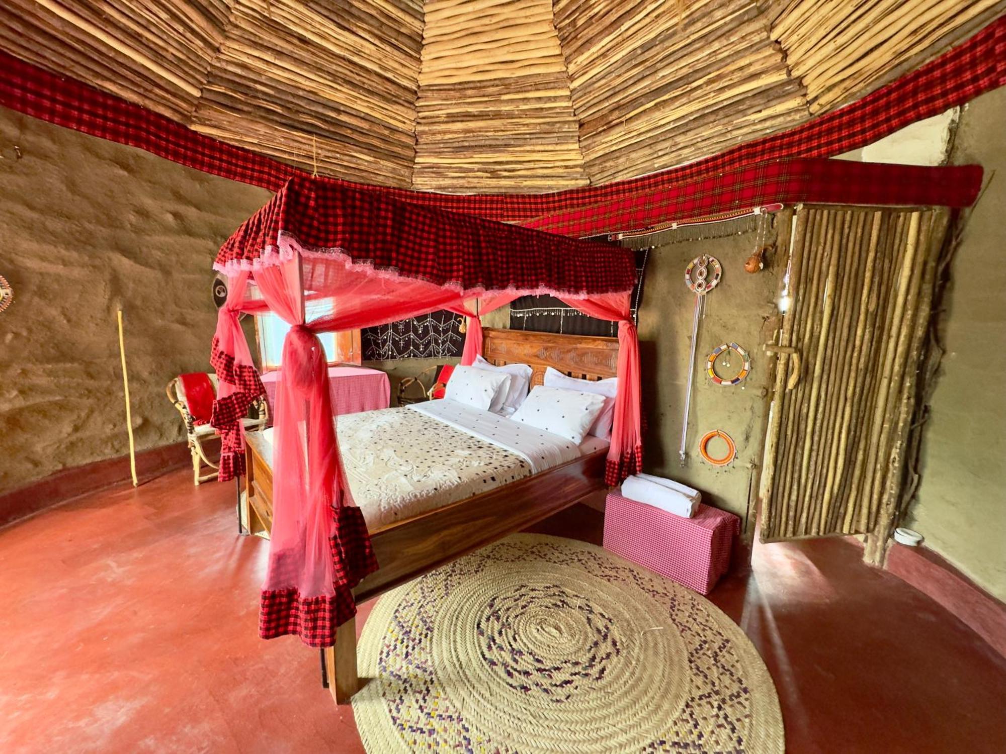Maasai Eco Boma & Lodge - Experience Maasai Culture Makuyuni Exterior photo