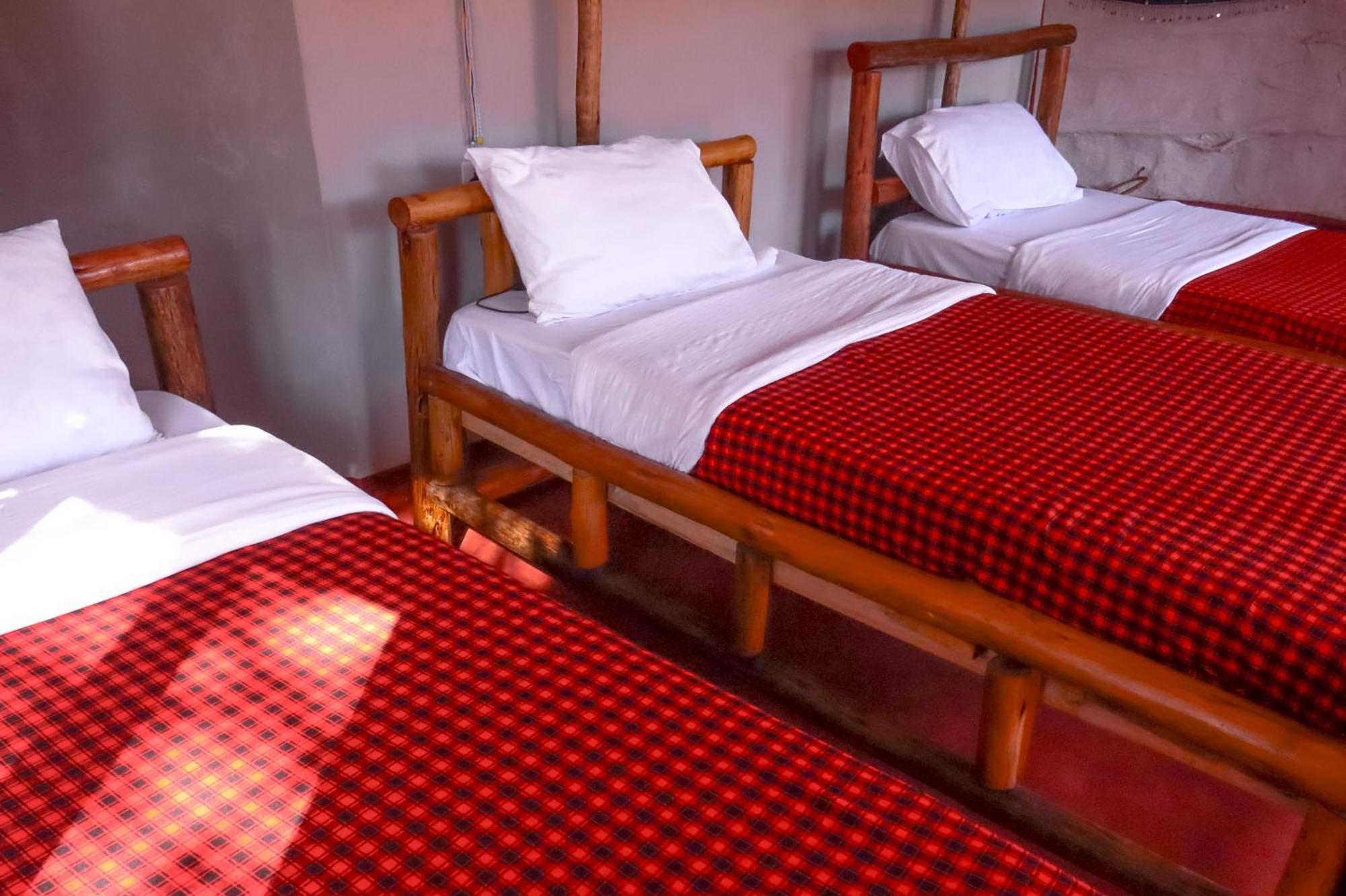 Maasai Eco Boma & Lodge - Experience Maasai Culture Makuyuni Exterior photo