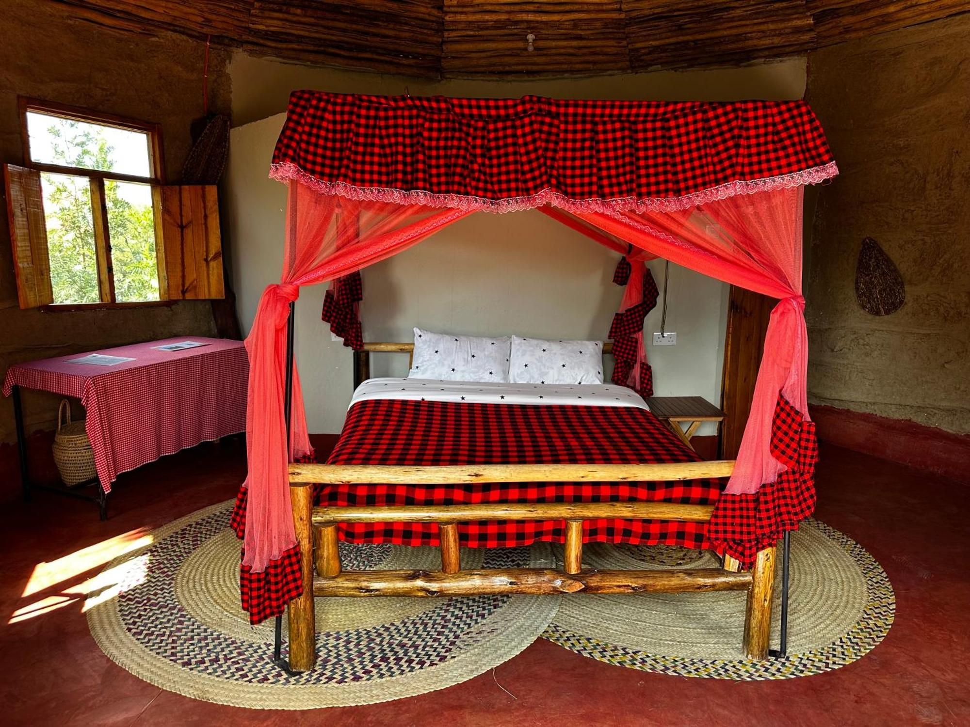 Maasai Eco Boma & Lodge - Experience Maasai Culture Makuyuni Exterior photo