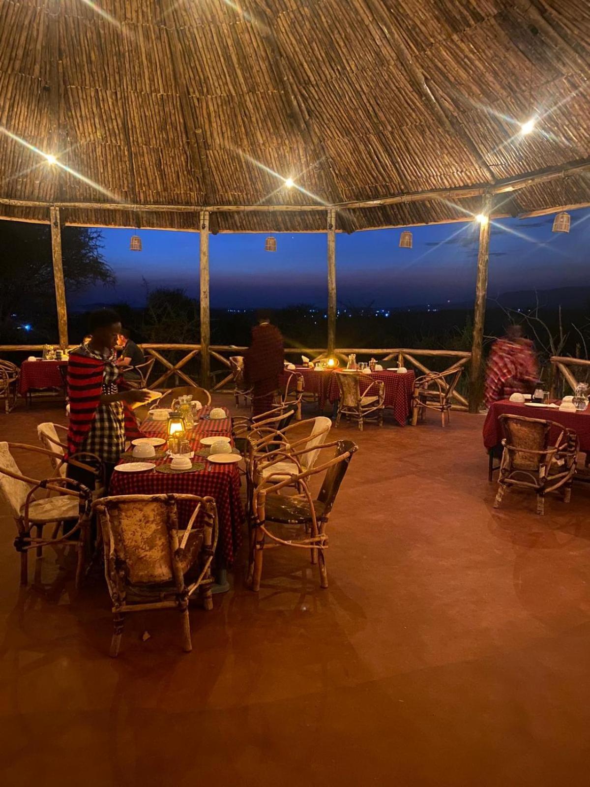 Maasai Eco Boma & Lodge - Experience Maasai Culture Makuyuni Exterior photo