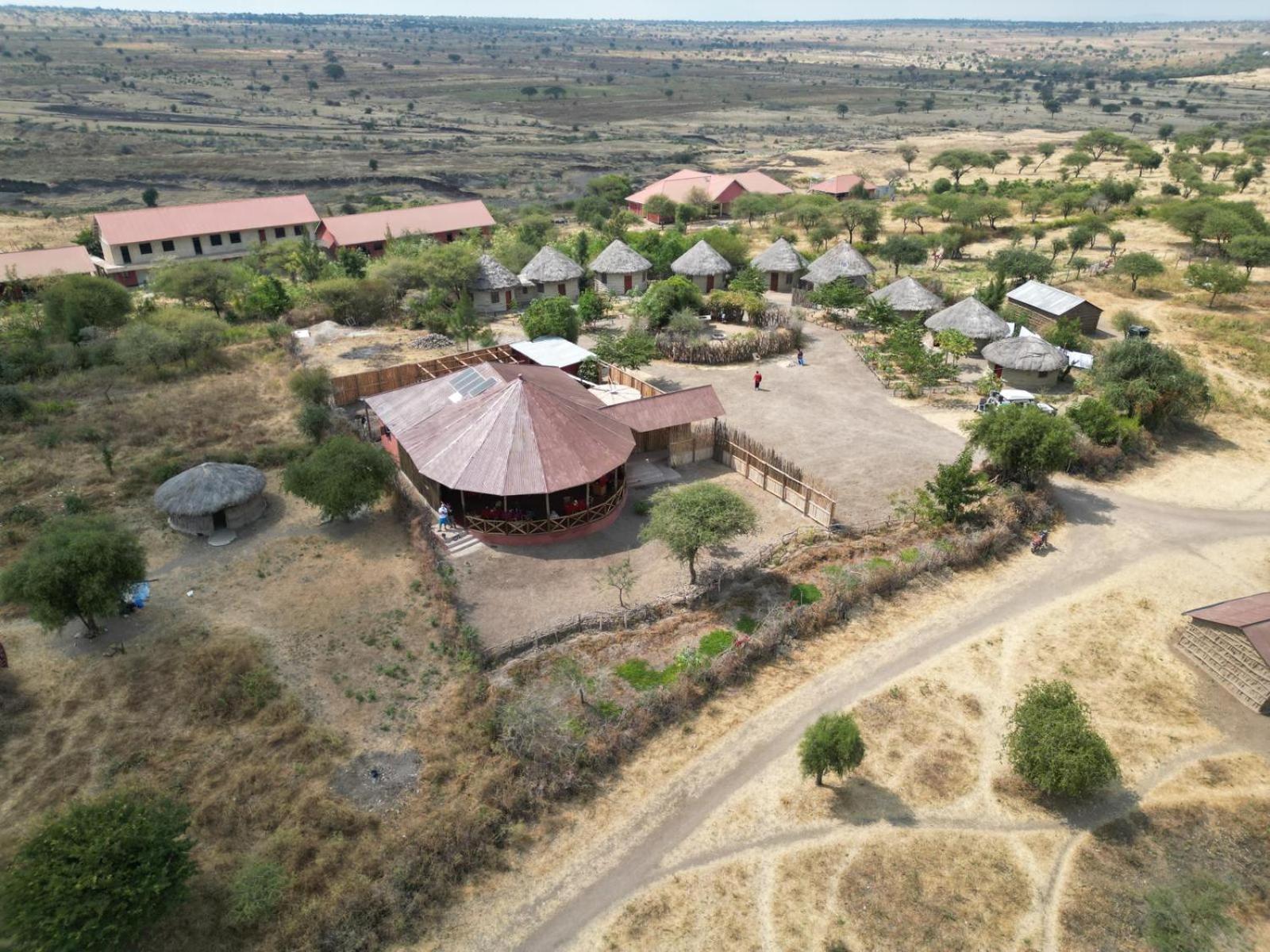 Maasai Eco Boma & Lodge - Experience Maasai Culture Makuyuni Exterior photo