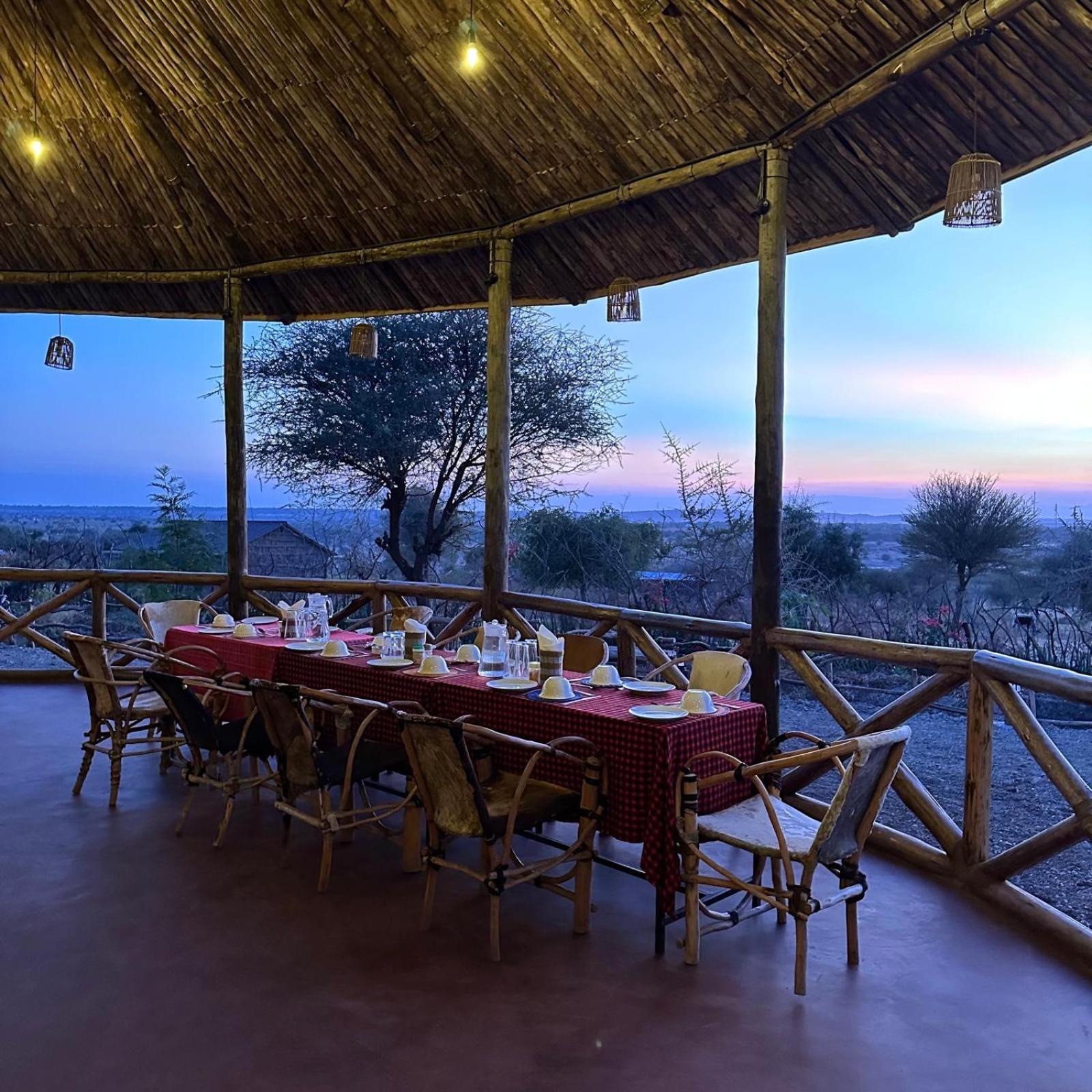 Maasai Eco Boma & Lodge - Experience Maasai Culture Makuyuni Exterior photo